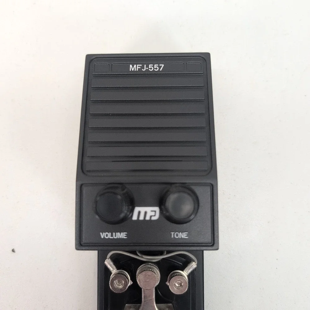 MFJ-557 Deluxe Morse Code Practice Oscillator Straight‎ Key w/ Volume Control